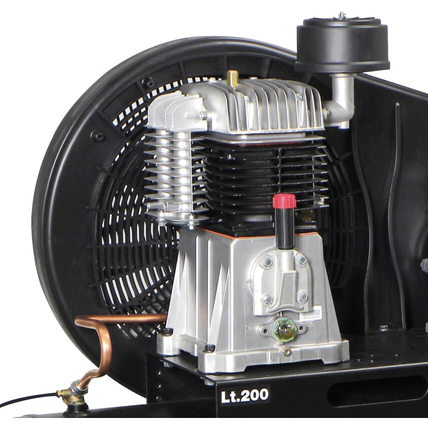 06583 TN5.5/200 5.5HP 200 Litre Airmate Belt Drive 3 Phase Air Compressors