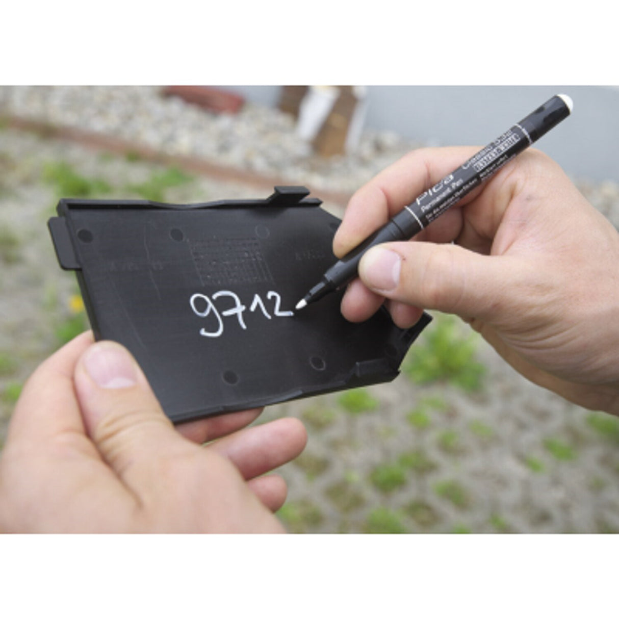 Classic Instant-white Fine Bullet Tip 1-2mm