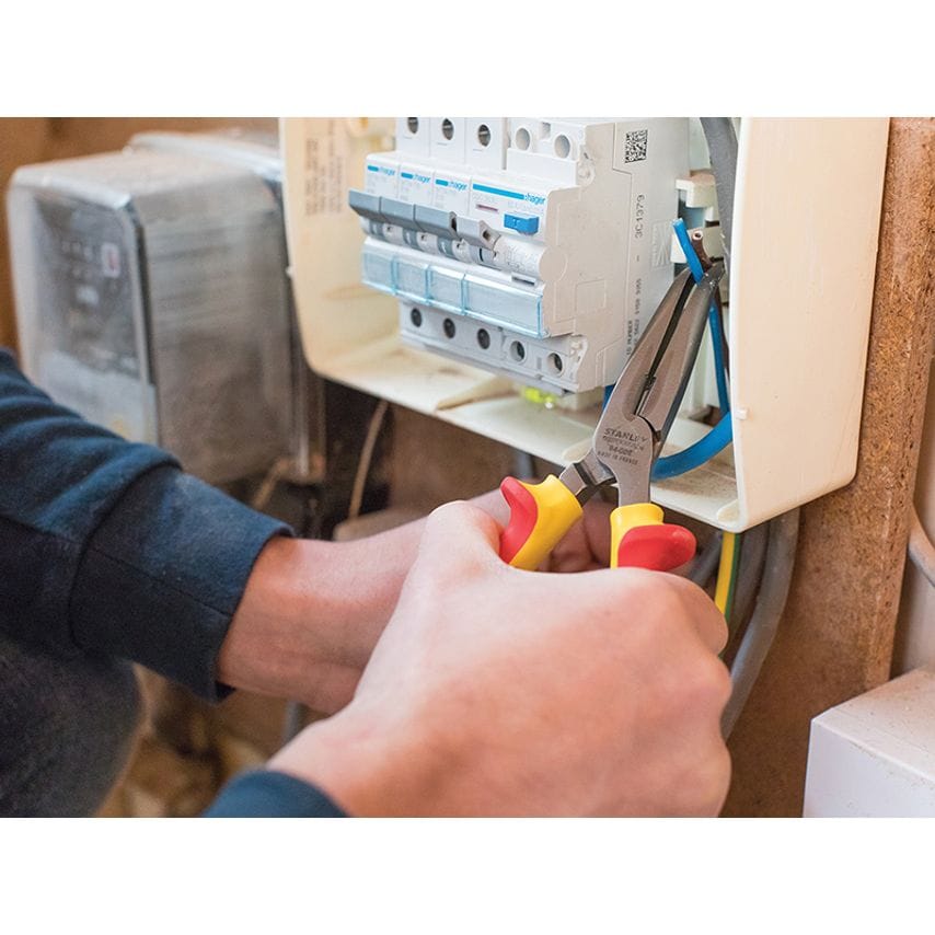 FatMax Bent Long Nose Pliers VDE 200mm STA084008