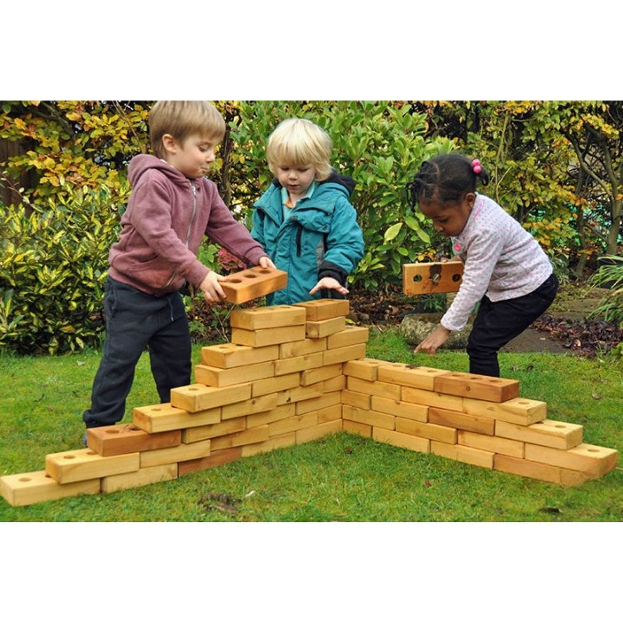 Lewiss Lightweight Softwood Bricks (Pack of 30)