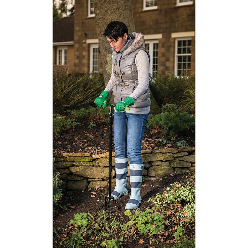 Long-Handled Twist Cultivator 950mm