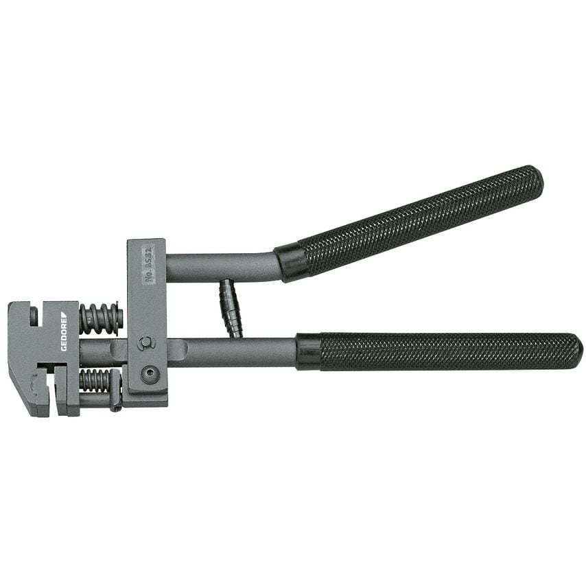 Offsetting pliers with punch