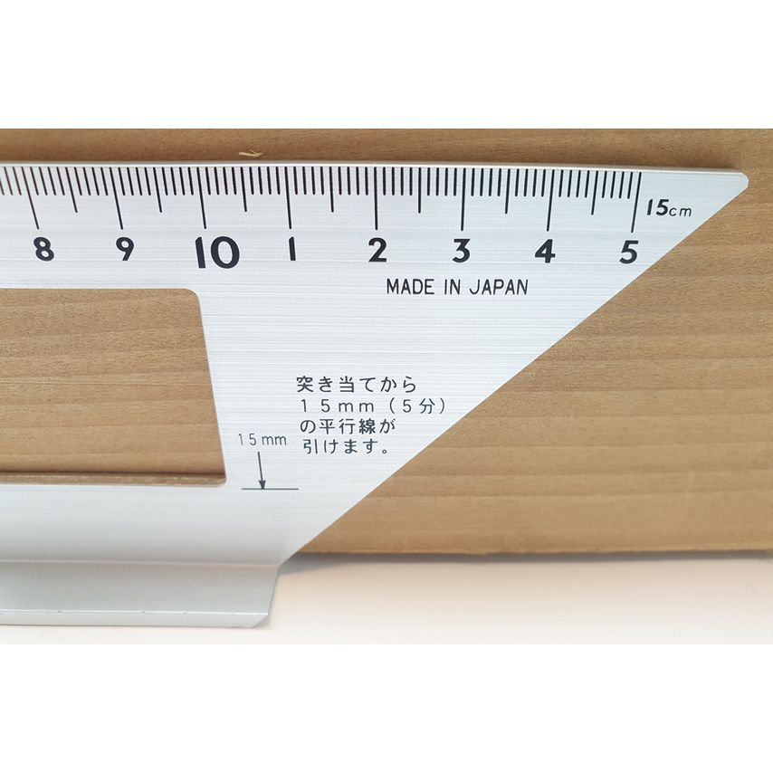 Shinwa SHIN62113 Japanese Mitre Square Saddle