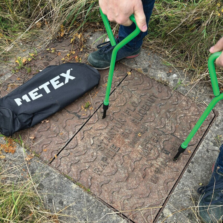 Unikey, Universal Manhole Key Lifting Set (comes with Carry Case)