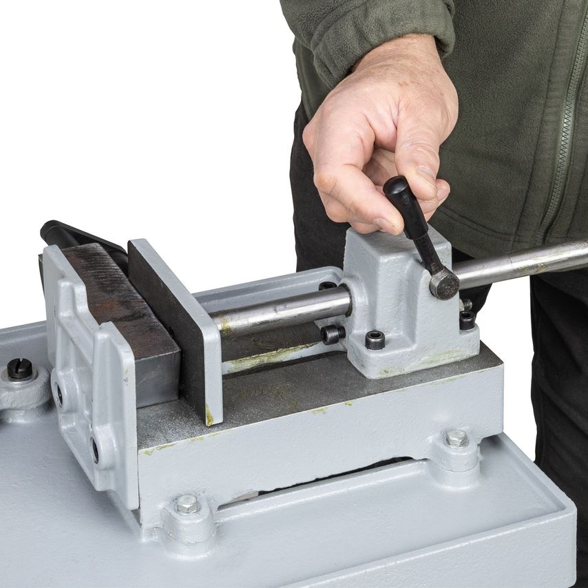 01572 6" Swivel Head Metal Bandsaw
