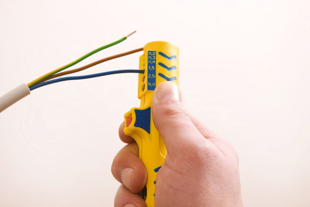 Jokari No. 15 Cable Stripper 5" (124mm)