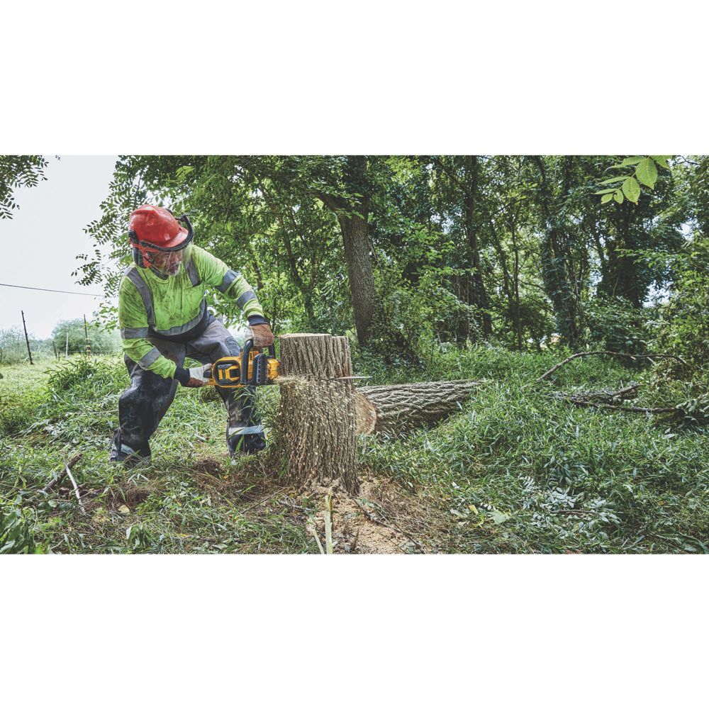 DeWalt DCMCS574N-XJ 54V Li-Ion XR FlexVolt Brushless Cordless 45cm Chainsaw - Bare