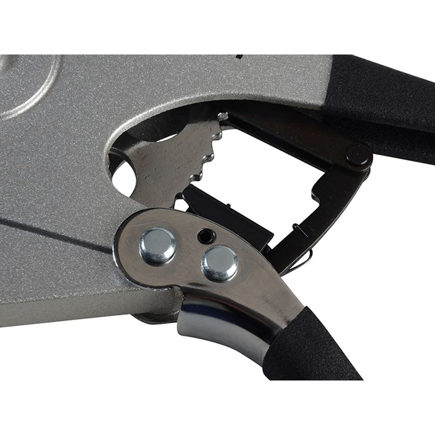 2647Z Plastic Pipe Cutter 60mm MON2647