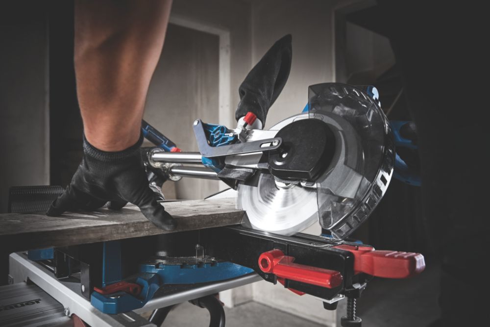 Erbauer EMIS216S 216mm  Electric Double-Bevel Sliding Mitre Saw 220-240V