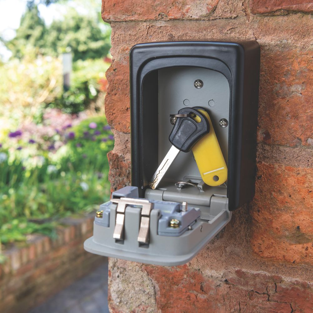 Smith & Locke Water-Resistant Combination Key Safe
