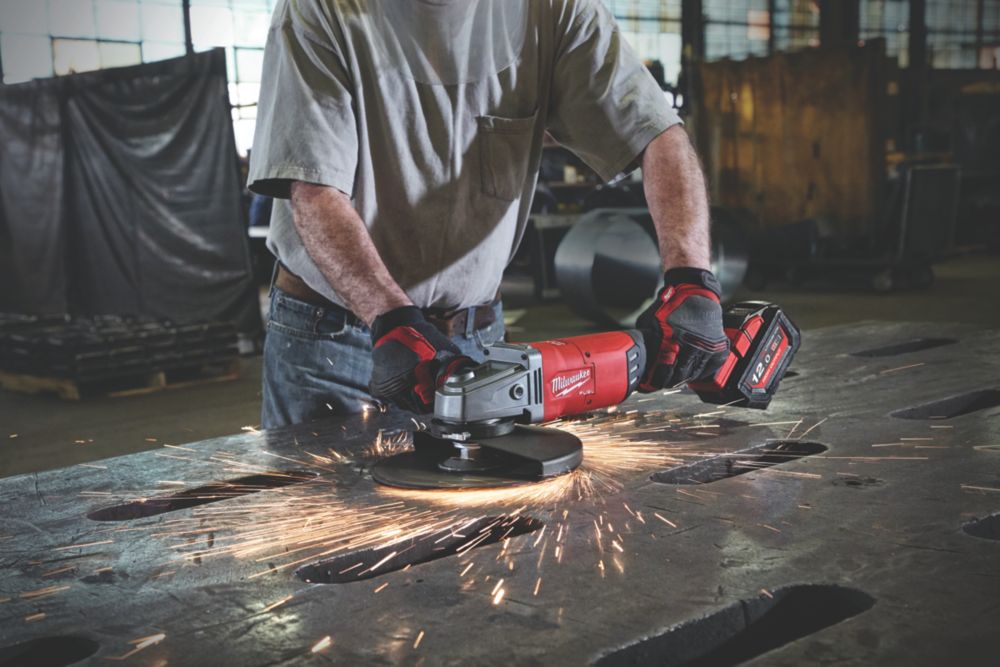 Milwaukee M18FLAG230XPDB-0C 18V Li-Ion RedLithium High Output 9" Brushless Cordless Angle Grinder - Bare