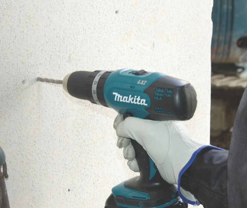 Makita DHP453F001 18V 2 x 3.0Ah Li-Ion LXT  Cordless Combi Drill
