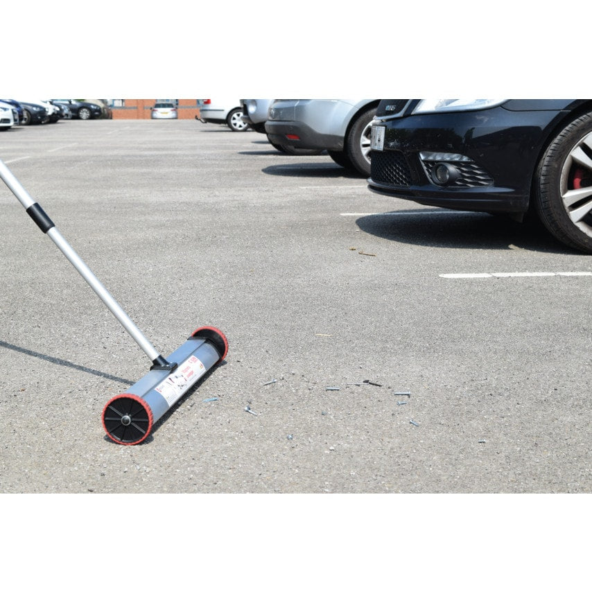 940mm Wide Large Magnetic Sweeper
