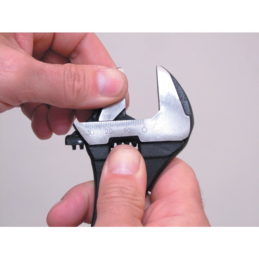 Adjustable Spanner, Steel, 10in./250mm Length, 30mm Jaw Capacity