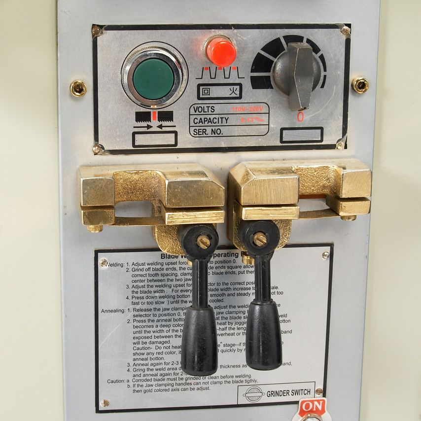 BSV-24 Vertical Bandsaw
