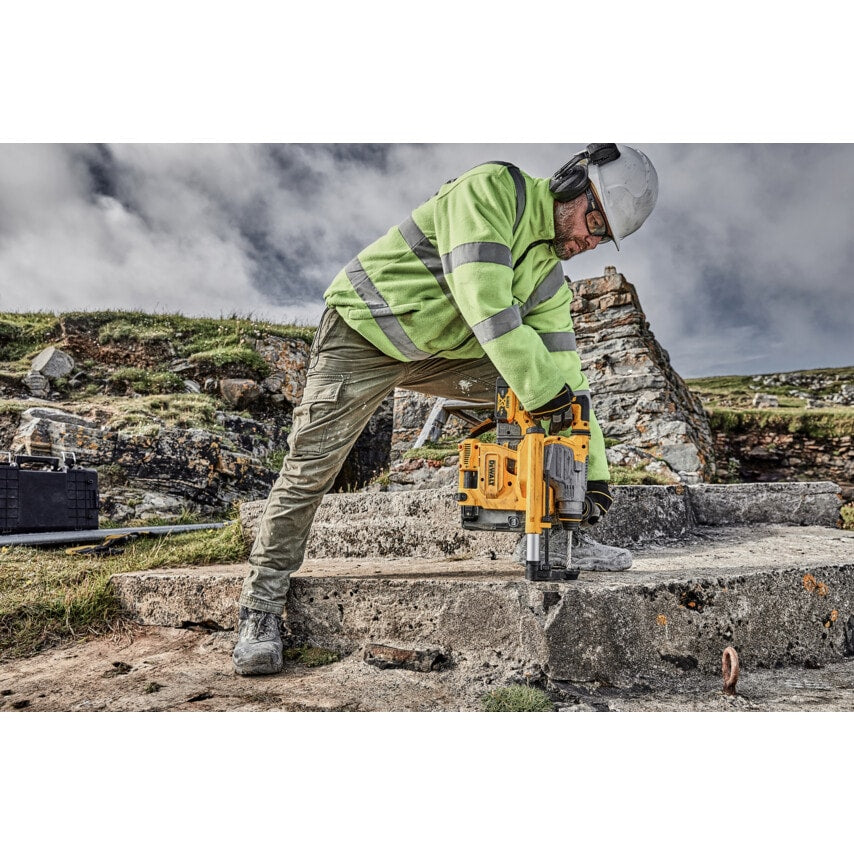 D25304DH-XJ 18V SDS-Plus Integrated Dust Extractor