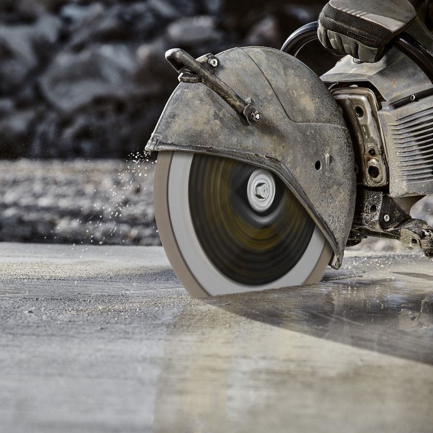 DT20462 Elite Diamond Segmented Wheel 230mm x 22.23mm