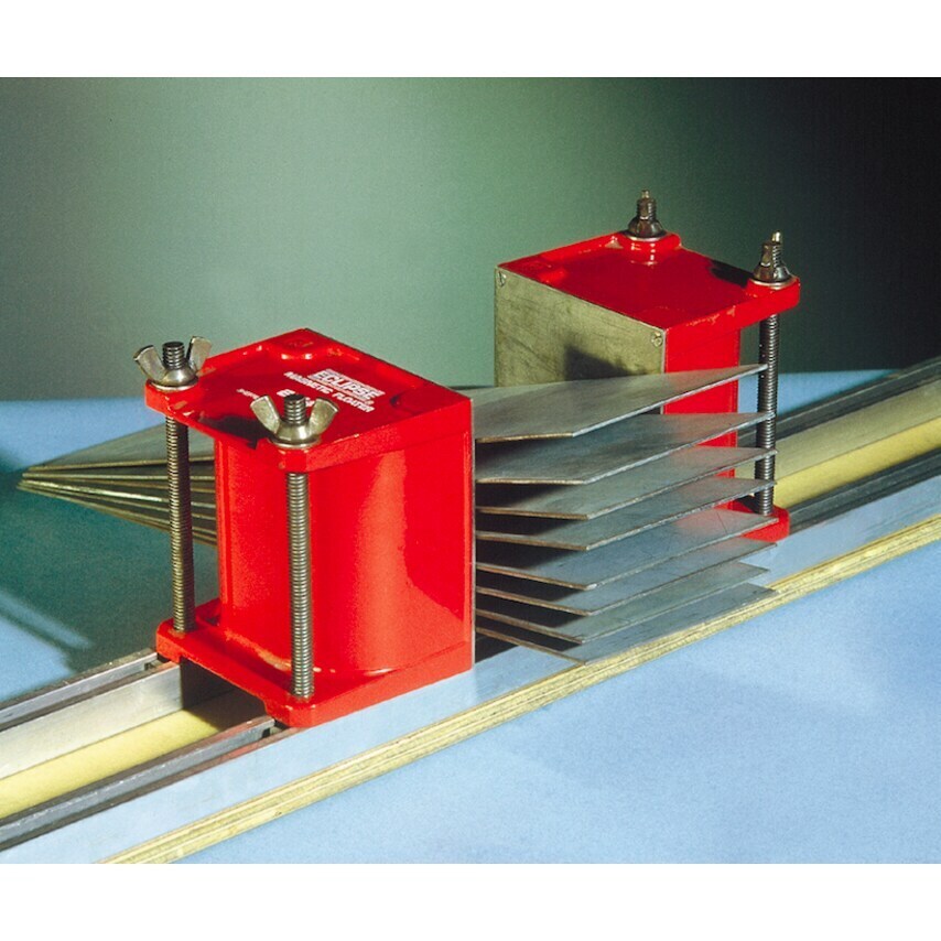 E914 Magnetic Sheet Floaters - Pair