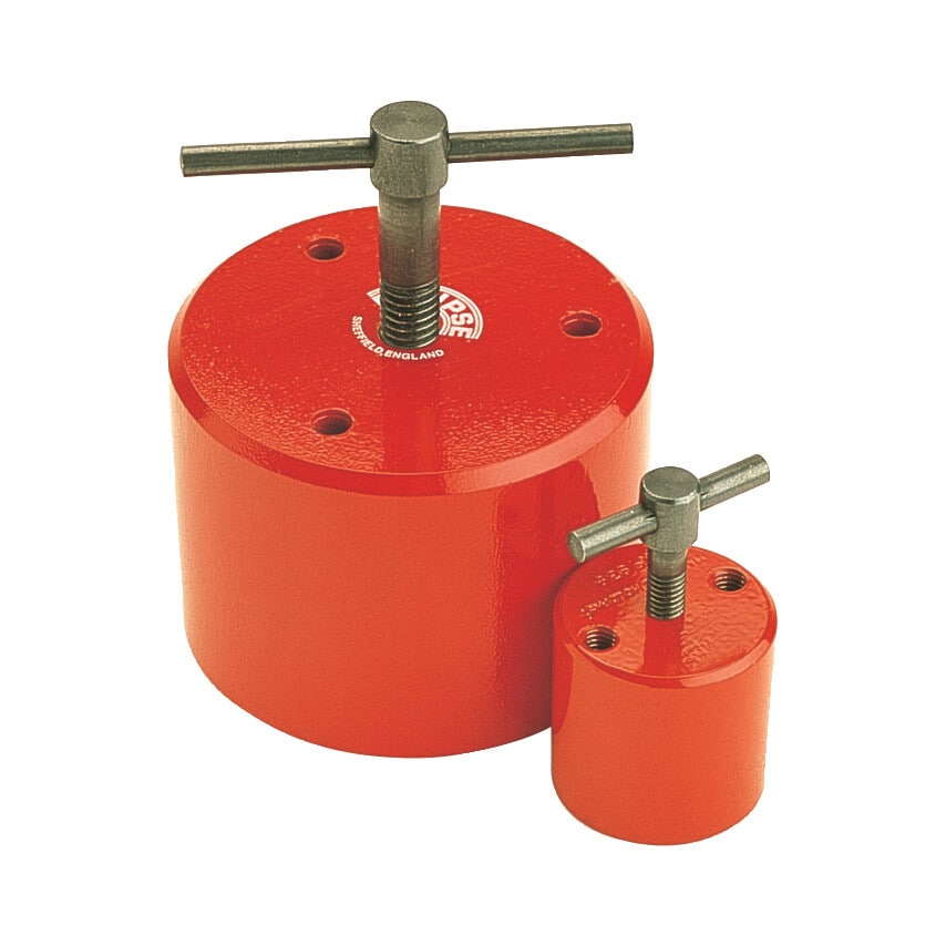 E939 Magnetic Holdfast