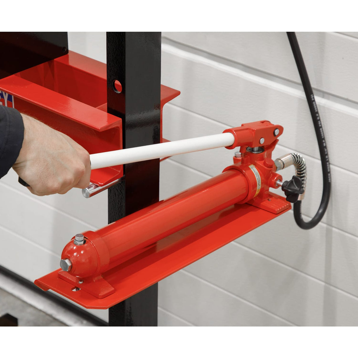 Hydraulic Press 10-Tonne Floor Type