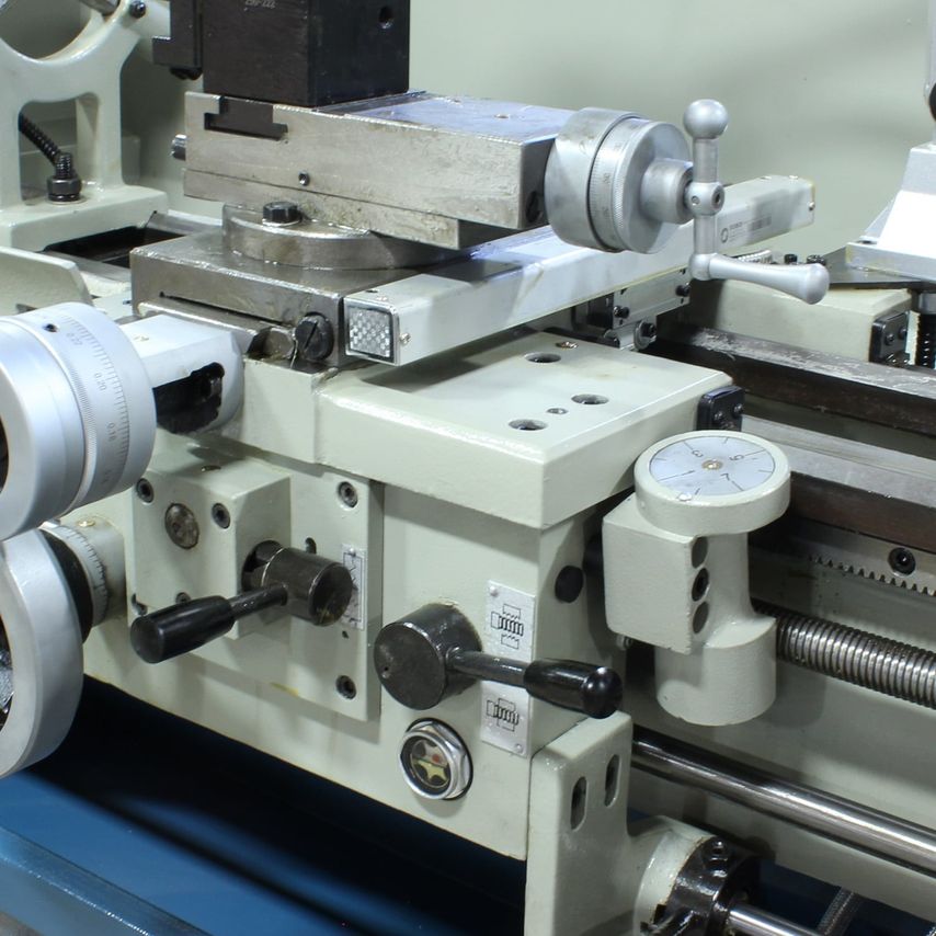 PL-1340E Economical Precision Lathe